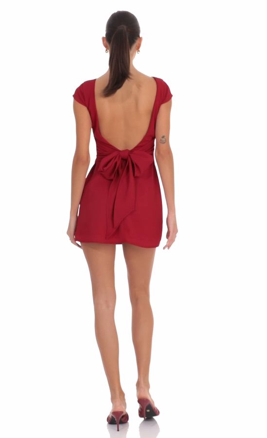 Open Back Bow Dress in Maroon