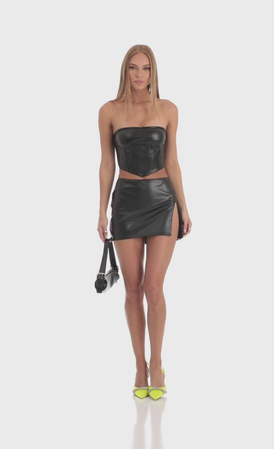 Black PU Leather Baddie Two Piece Set With Corset Top And Cargo Mini  Leather Skirt Outfits Sexy Night Club Outfit D87 FB29 T230510 From  Mengyang02, $14.07